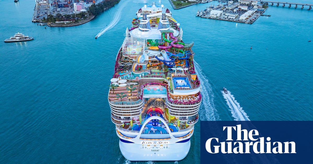 Featured image for "Exploring the World's Largest Cruise Ship: Luxury, Records, and Environmental Impact"
