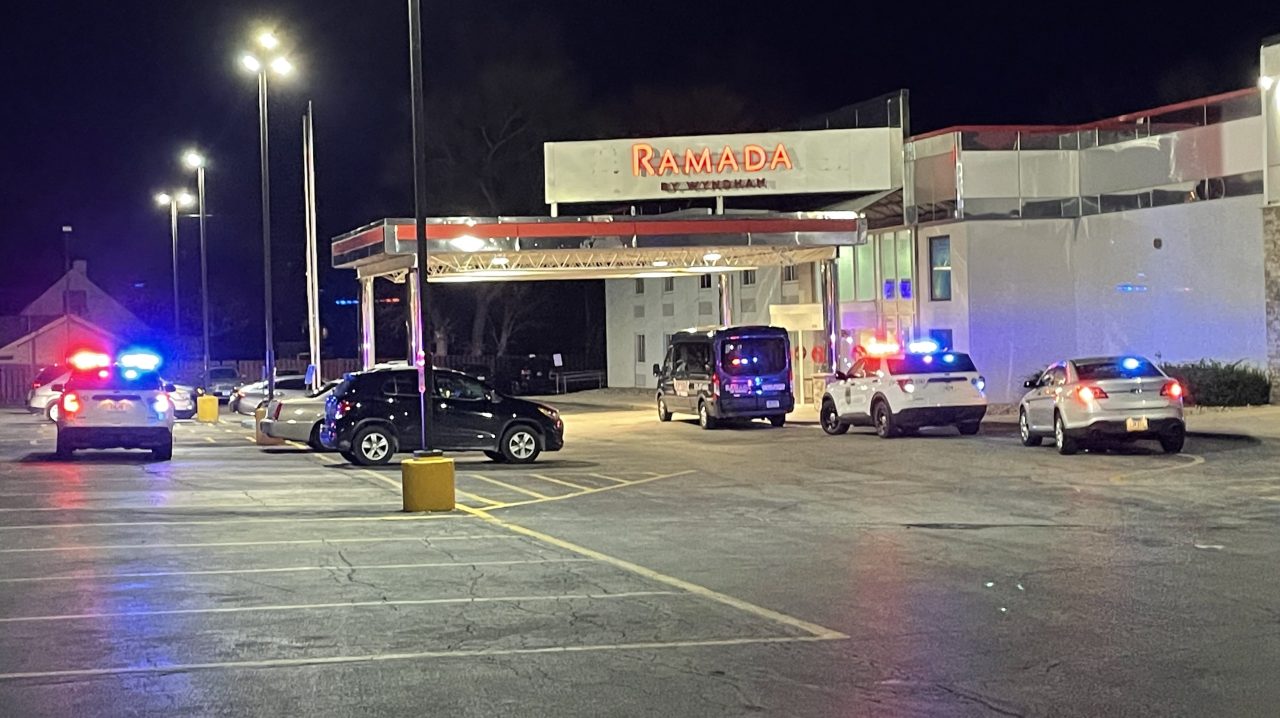 Fatal Shooting at Des Moines Hotel Leaves One Dead and One Injured