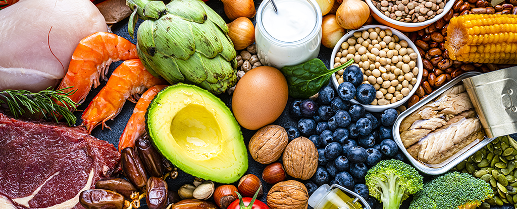 "Key Nutrients and Diets Proven to Slow Brain Aging"