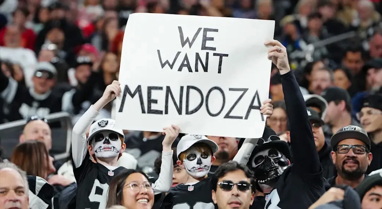 Raiders Fast-Track Mendoza for No. 1 Pick, Learning the Offense Now