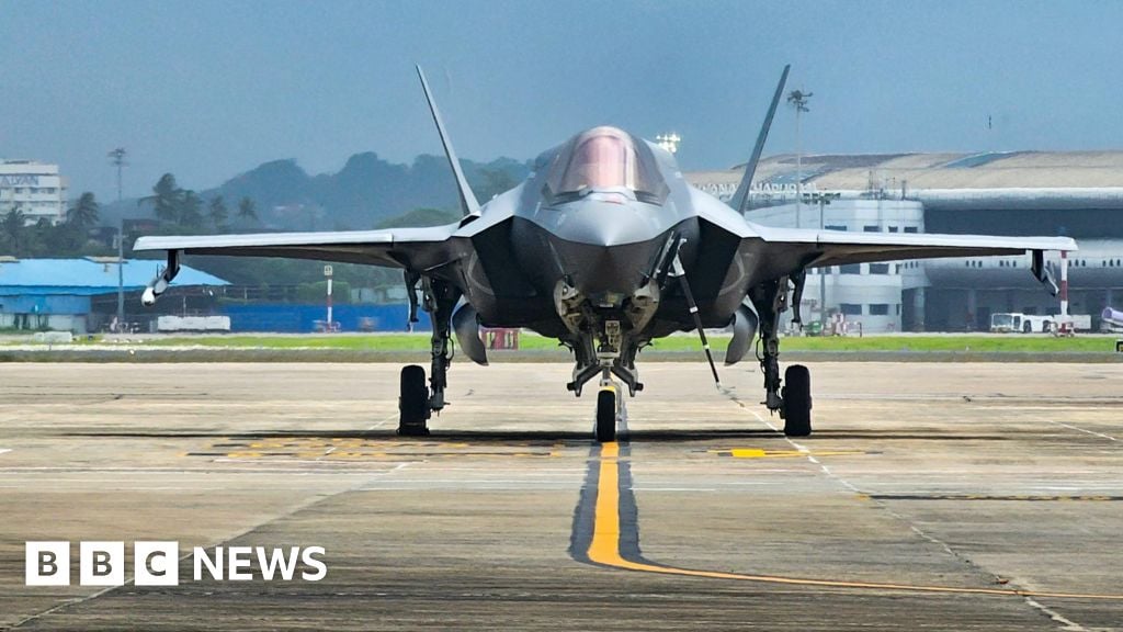 Featured image for Stranded UK F-35 Jet in Kerala Sparks Tourism and Repair Concerns