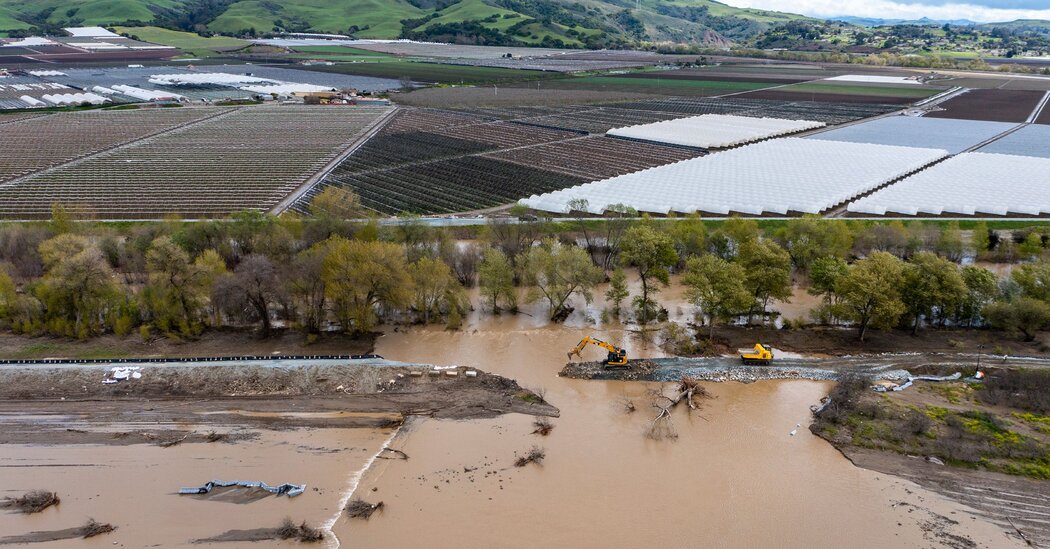 Featured image for Pajaro River Levee Risks Highlighted by Recent Flood.