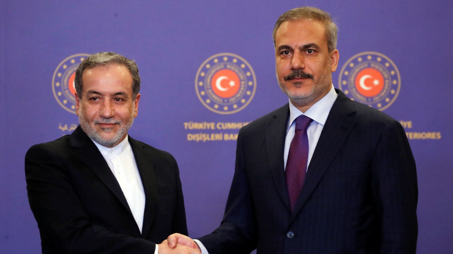 Regional Powers Urge Political Solutions in Syria Amid Tensions