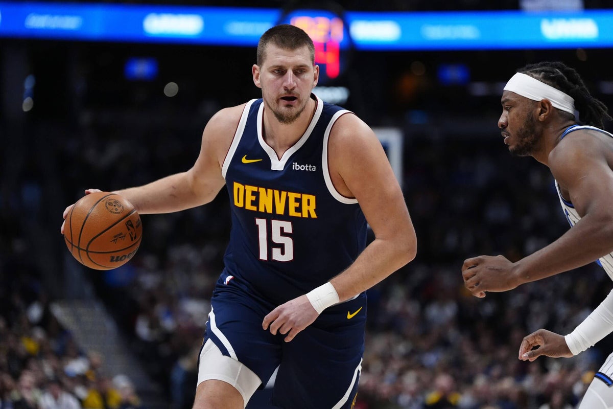 Featured image for Nikola Jokić Sets NBA Record for Most Assists by a Center