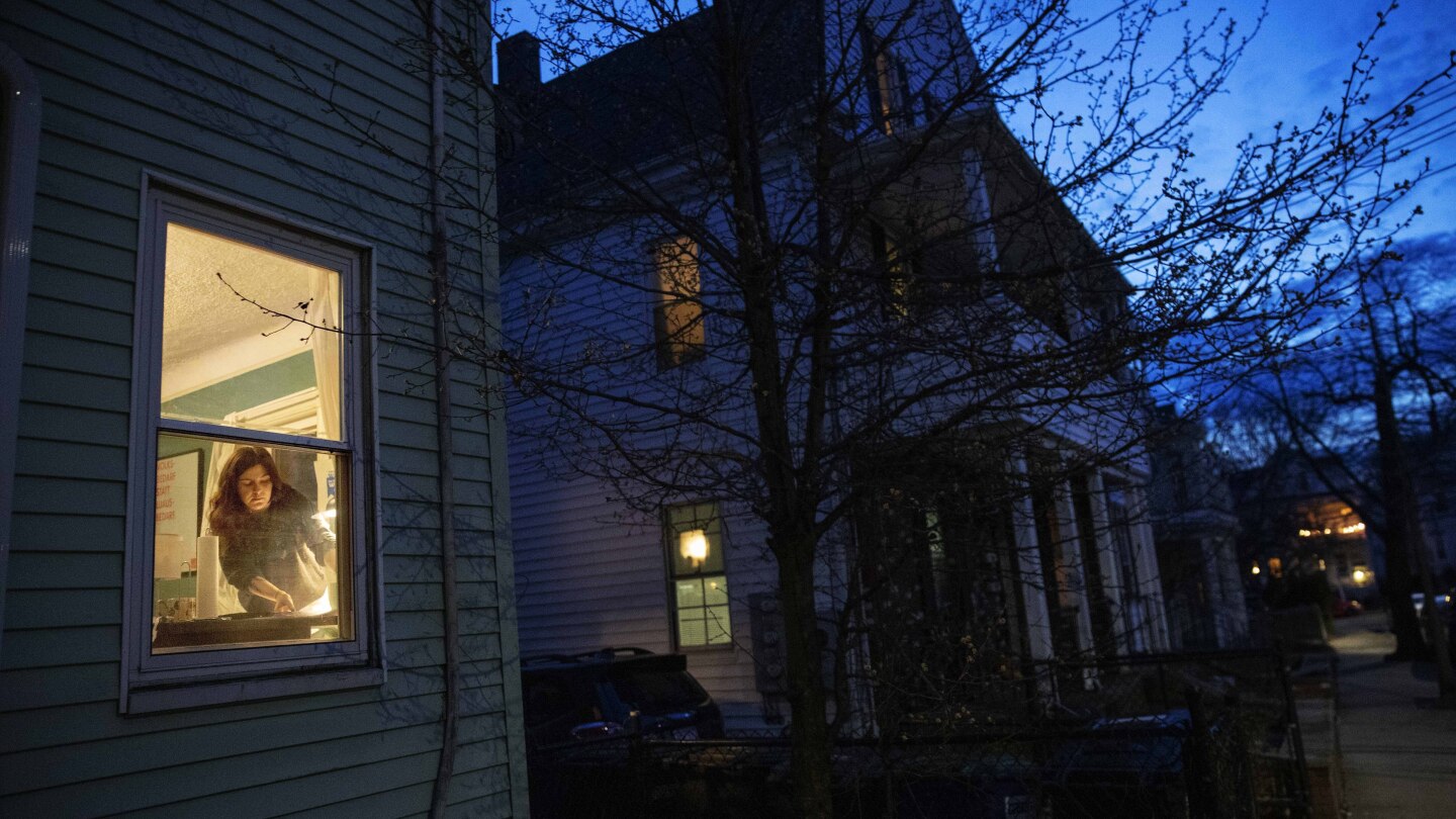 Featured image for CDC Updates COVID-19 Isolation Guidelines