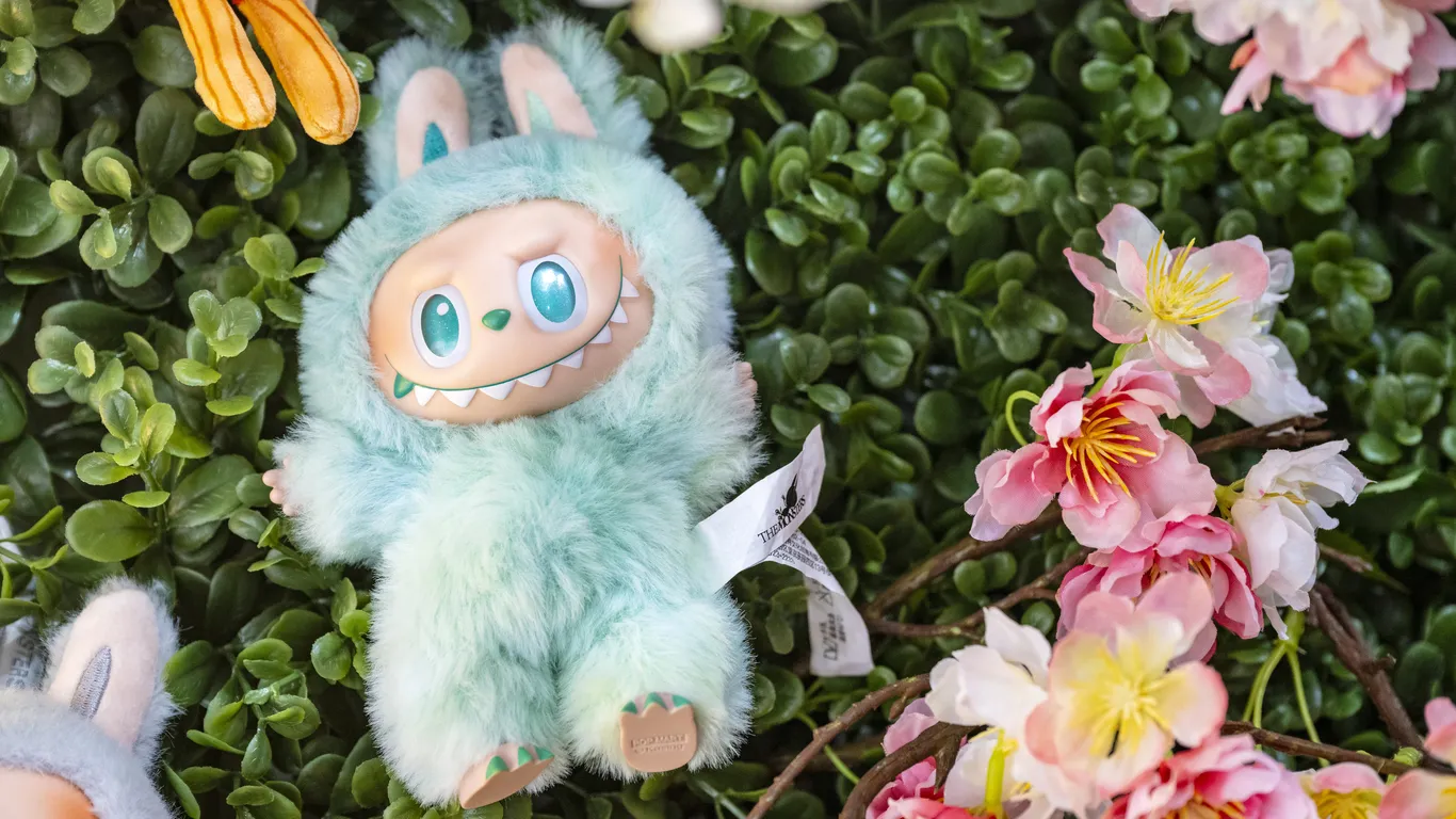 Featured image for Labubu Dolls: The Viral Craze Taking America by Storm