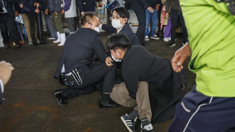 Explosion and Object Thrown During Japanese PM Kishida's Speech