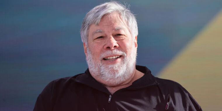 Featured image for Steve Wozniak Hospitalized in Mexico City After Stroke