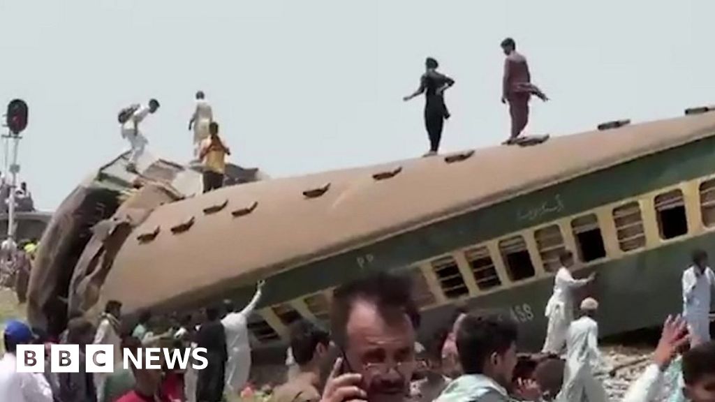 Deadly Train Derailment in Pakistan Leaves Dozens Dead and Injured