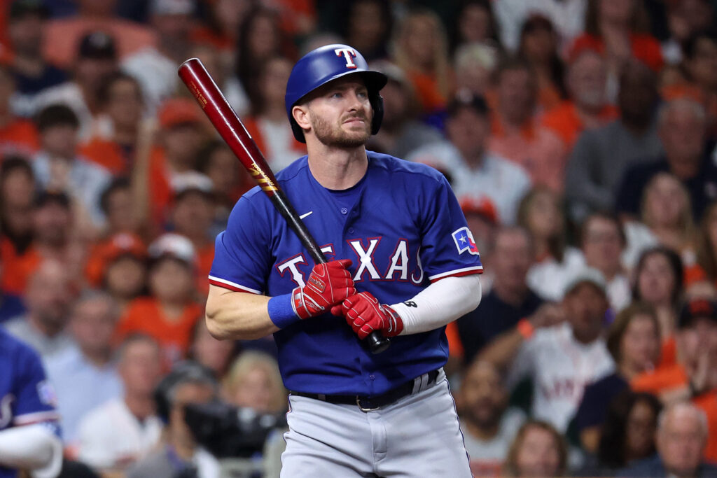 Featured image for "White Sox Designate Alex Speas, Place Eloy Jiménez on Injured List"