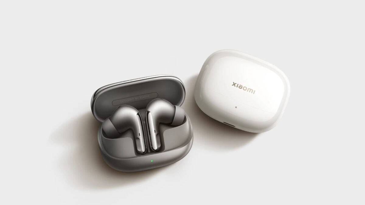Featured image for Wireless Tech Solves Common Earbud Hassle at Home
