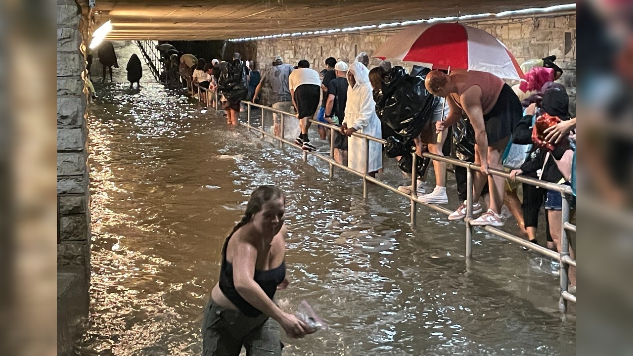 Severe Flash Flooding Strikes Southeast Wisconsin with Ongoing Rain and Warnings