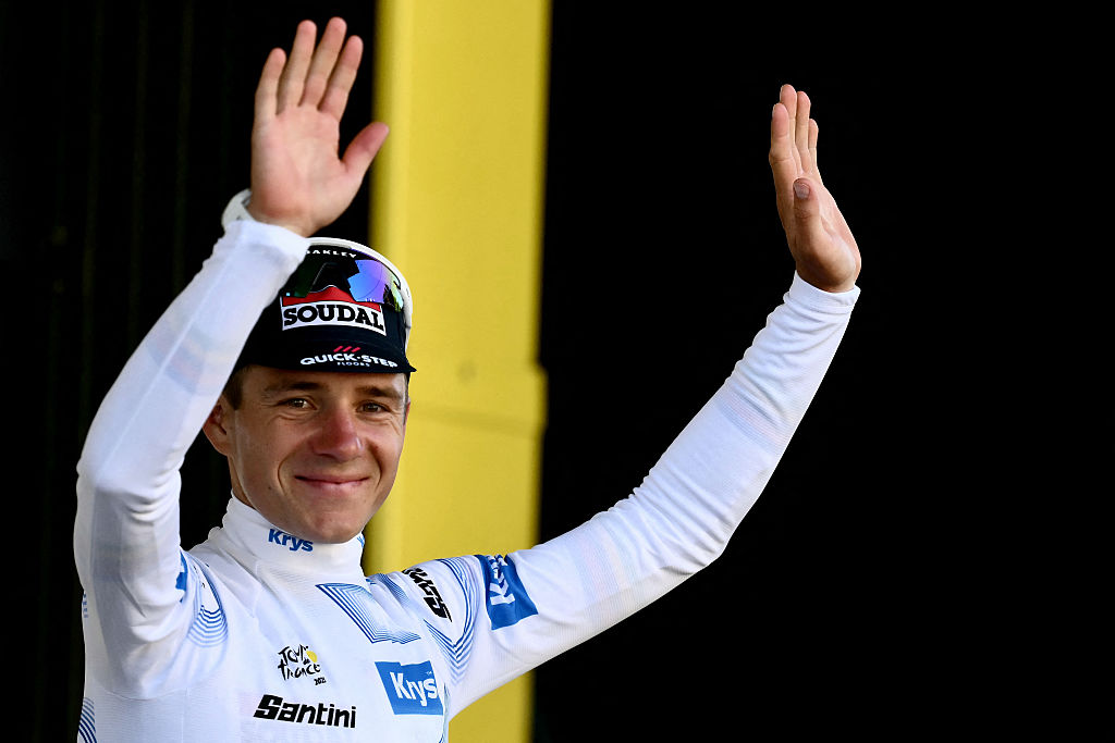 Featured image for Evenepoel's Time Trial Triumph Boosts Tour de France 2025 Contenders