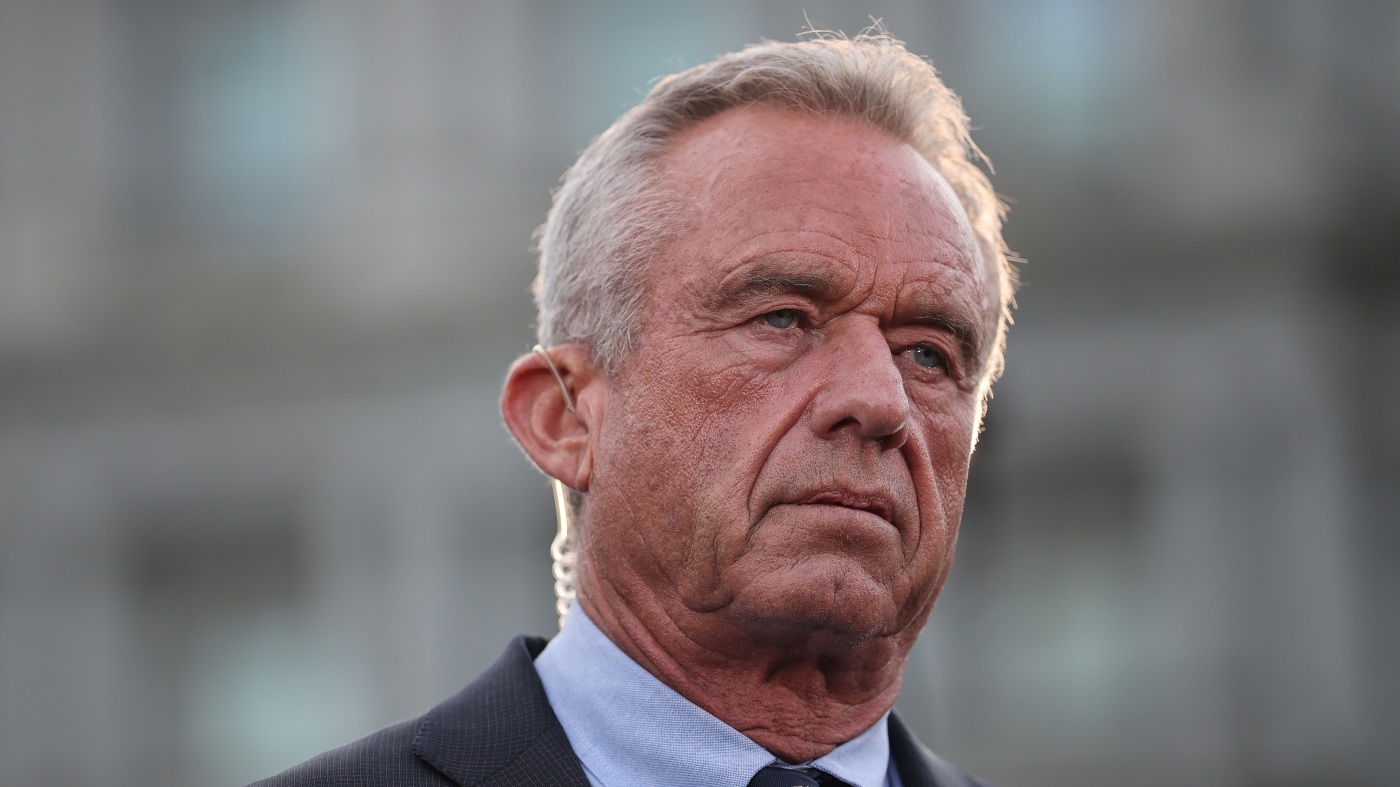 Featured image for Majority of Americans Disapprove of RFK Jr.'s Health Secretary Moves, Poll Finds