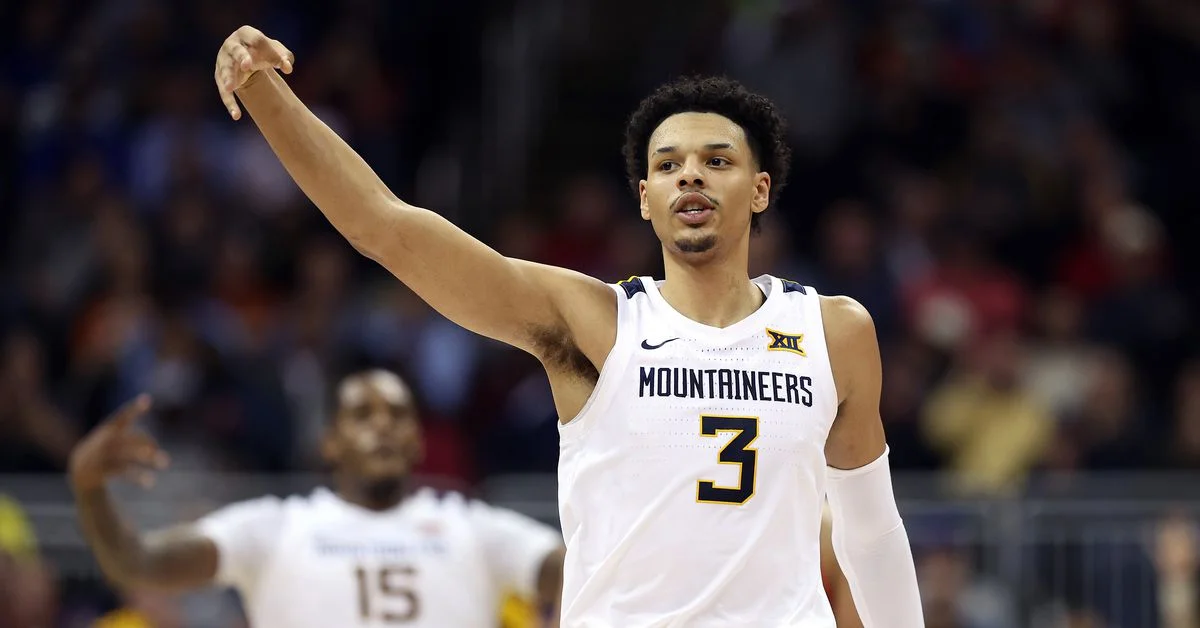 Kentucky Wildcats secure transfer Tre Mitchell from West Virginia.