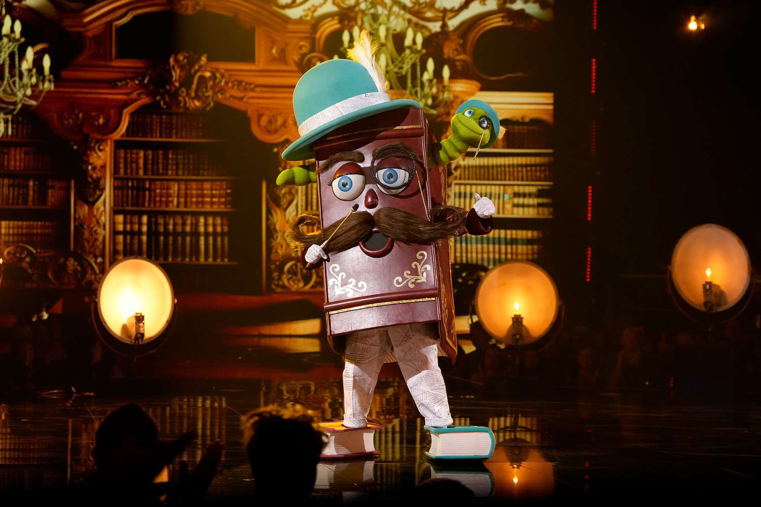 Featured image for "Masked Singer Premiere: Comedy Megastar Unmasks in Epic Prank"