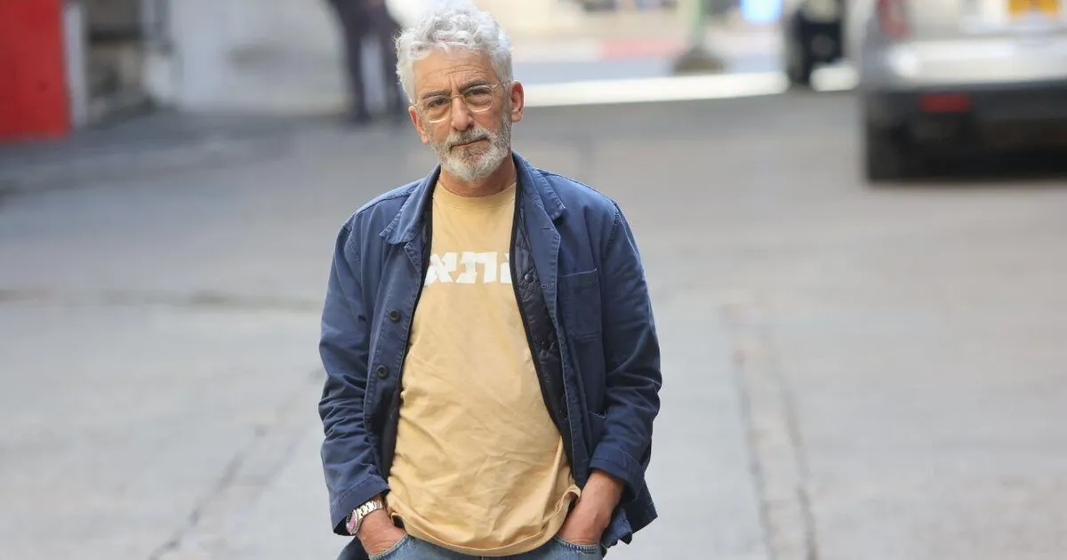 Restaurateur's Silence on Gaza Crimes Sparks Criticism