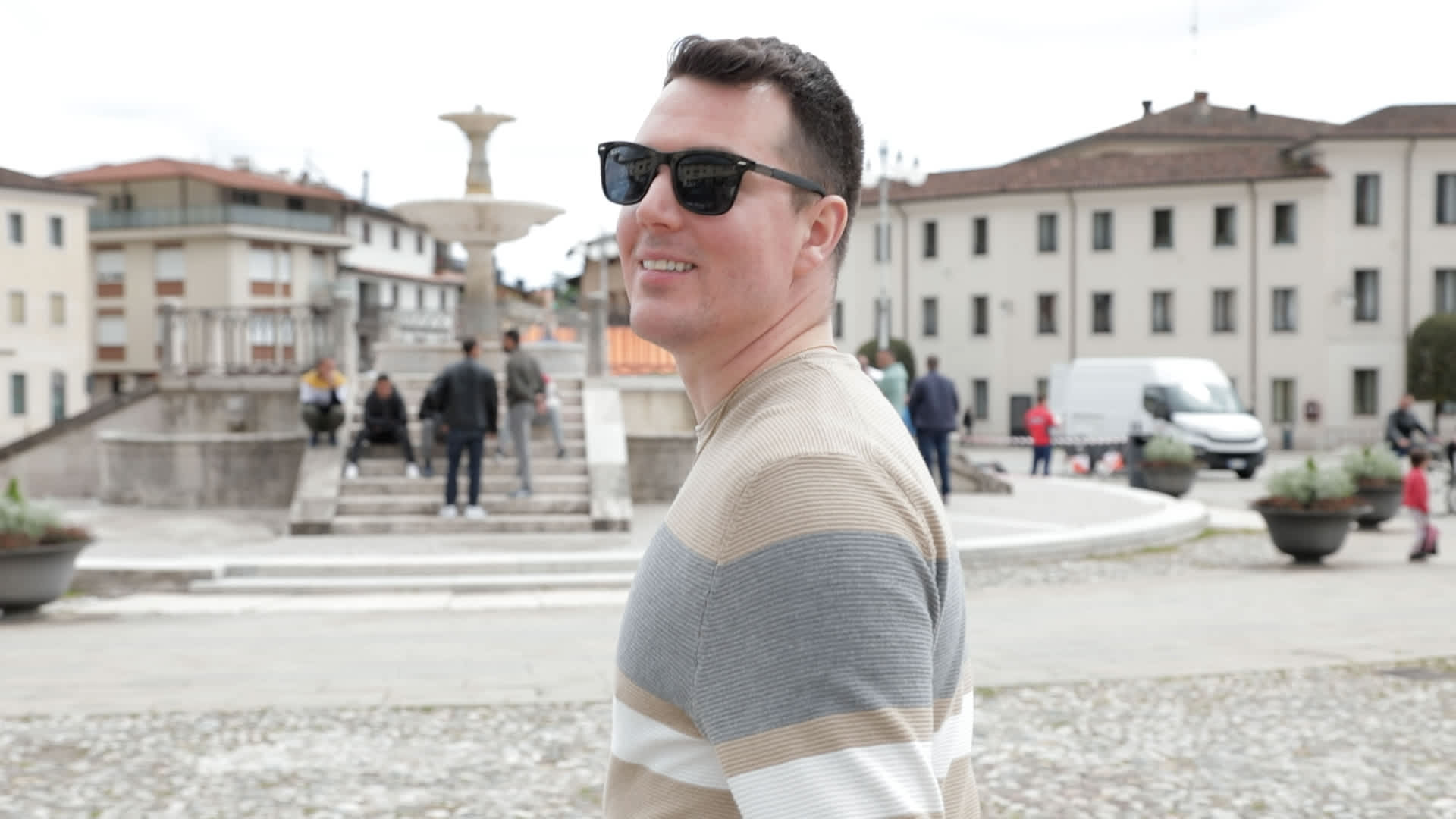 "From Air Force to $500K: 31-Year-Old's Top Saving Tip"