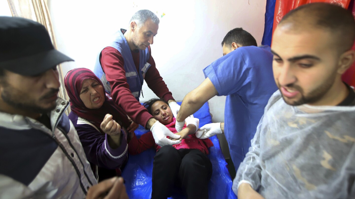 "UN Facility Attack and Civilian Deaths: Gaza's Health Ministry Blames Israeli Troops"