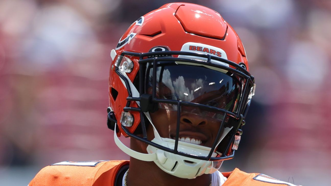 Featured image for Falcons Secure Darnell Mooney with 3-Year, $39M Contract