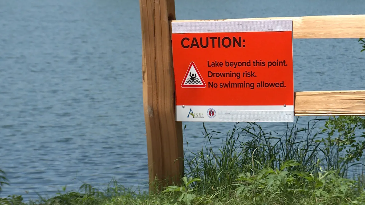 Lady Bird Lake: Recent Deaths and Wildlife Sightings Raise Safety Concerns.
