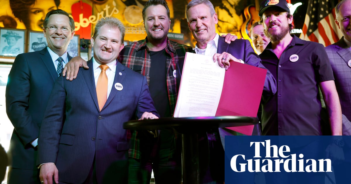 "Tennessee Enacts ELVIS Act to Safeguard Musicians from AI Threat"
