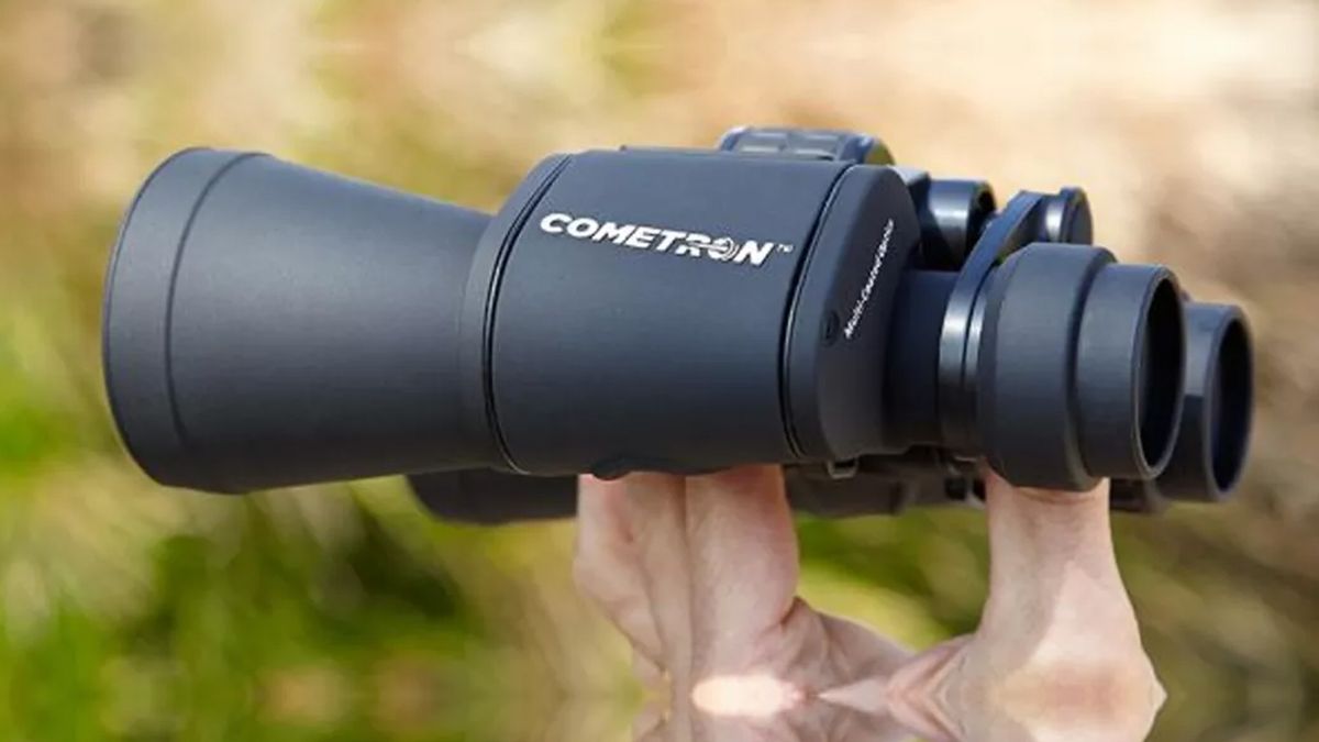 Featured image for "Grab the Celestron Cometron 7x50 Binoculars at an Unbeatable Price of $23.76!"