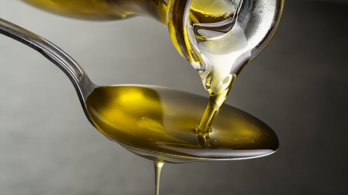 Featured image for "Understanding the Health Benefits of Seed Oils"