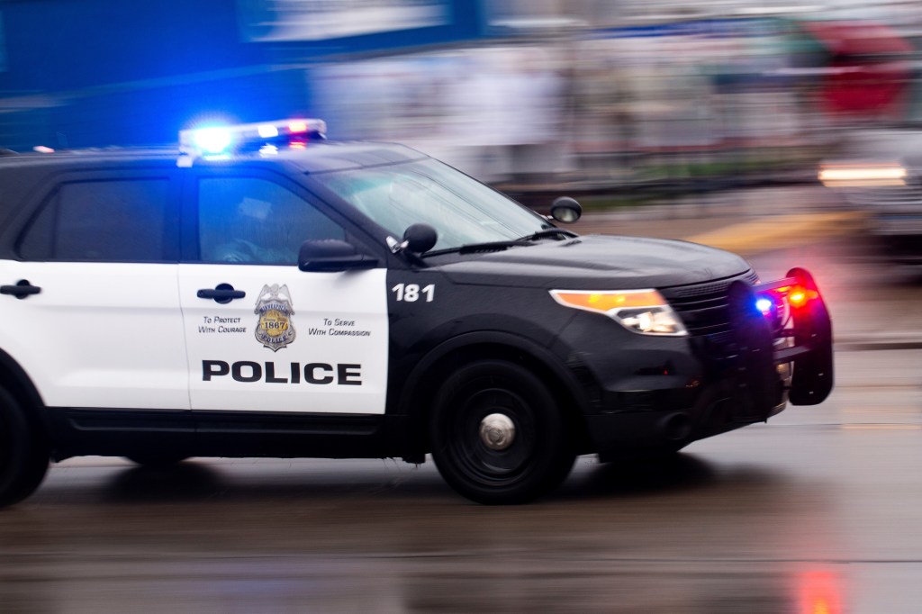 "Tragic Death of Minneapolis Grocery Store Clerk Impaled by Customer with Golf Club"