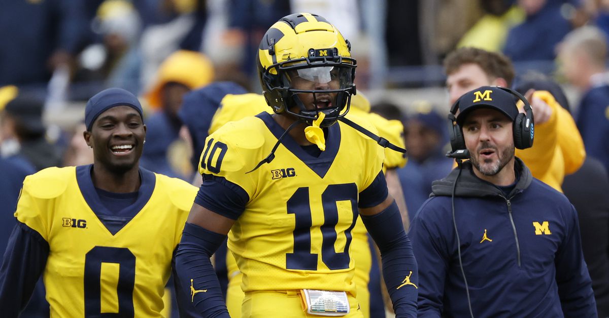 "Standout Transfers and Rosters Revealed in Michigan's 2023 Spring Game"