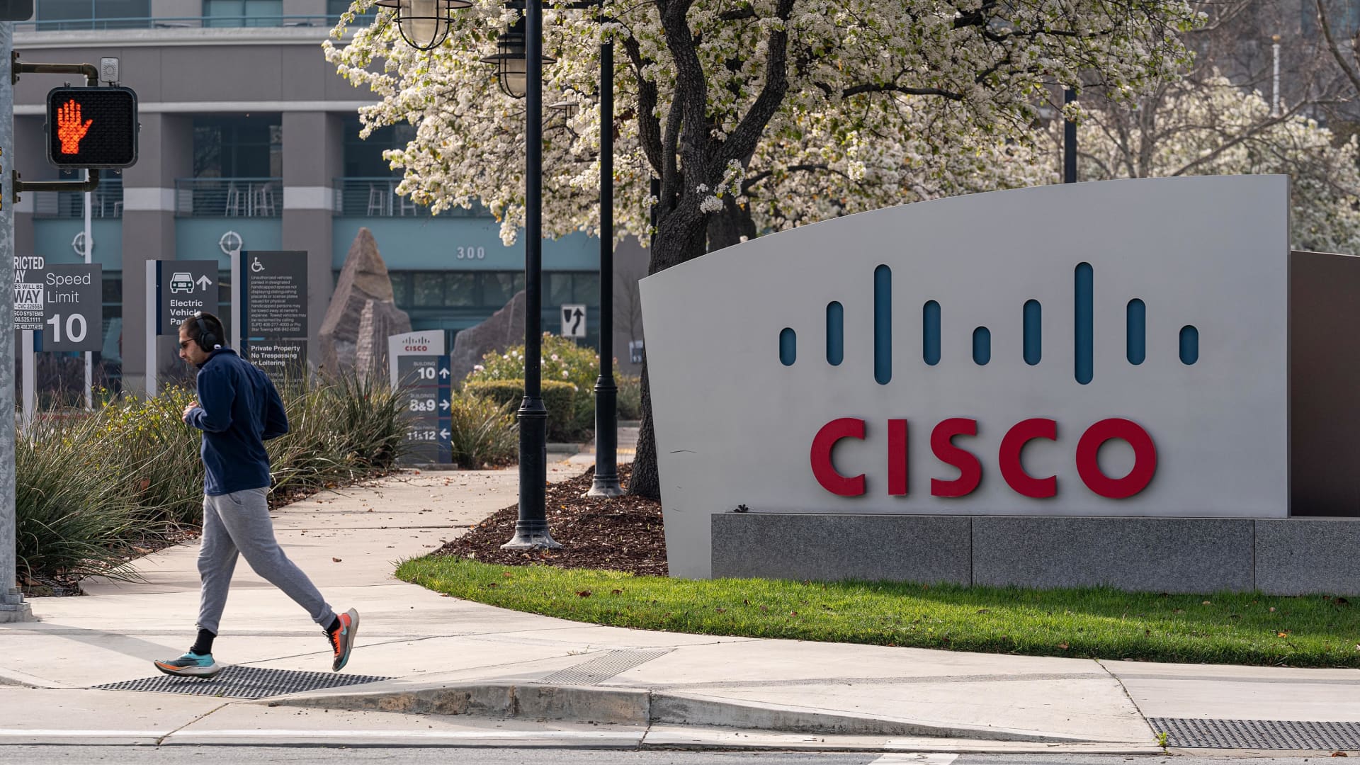 Featured image for "Late-night Market Movers: Cisco Systems, Synopsys, Wolfspeed, and Beyond"
