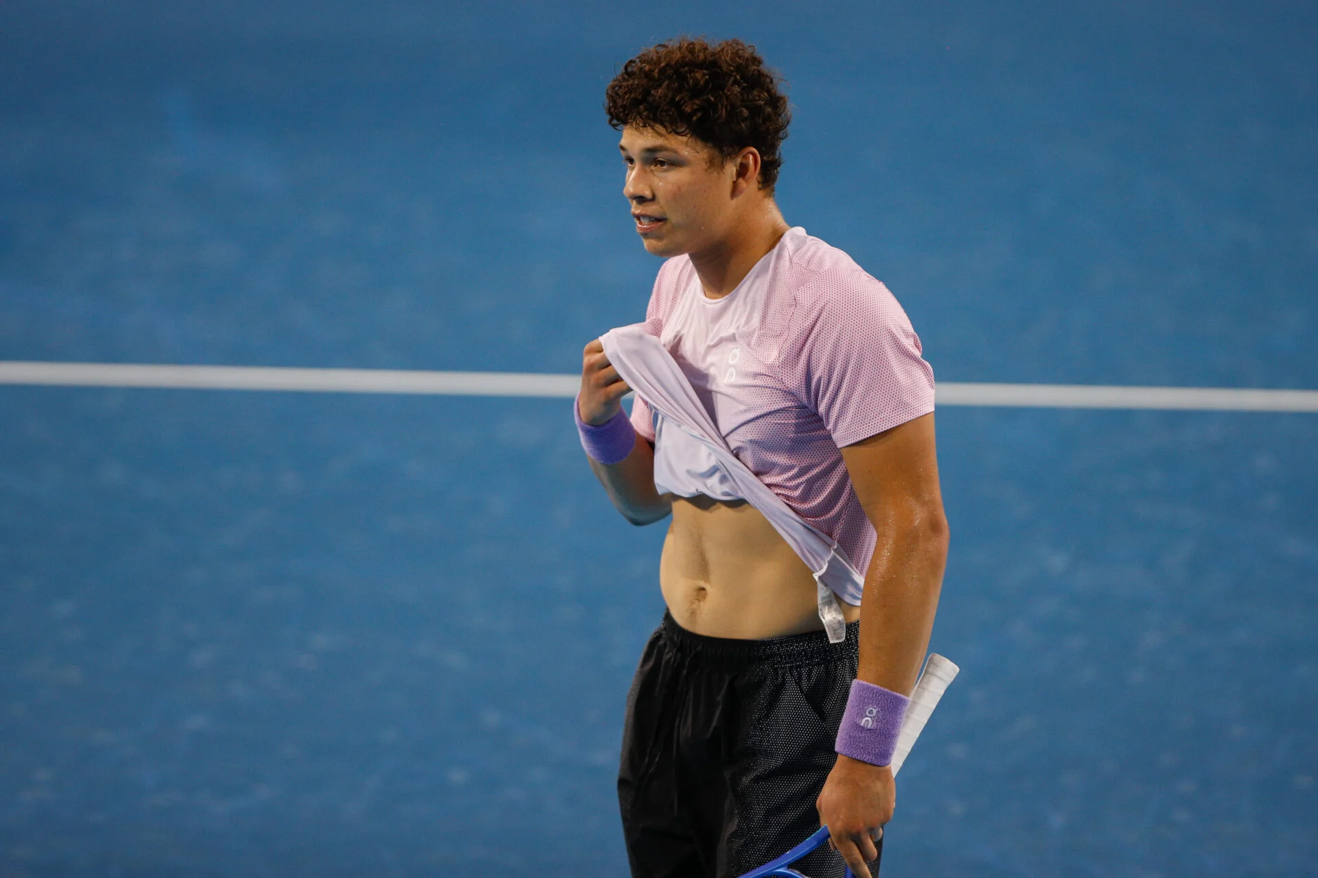 Featured image for Zverev's Victory Over Shelton Sets Up Alcaraz SF at Cincinnati Open