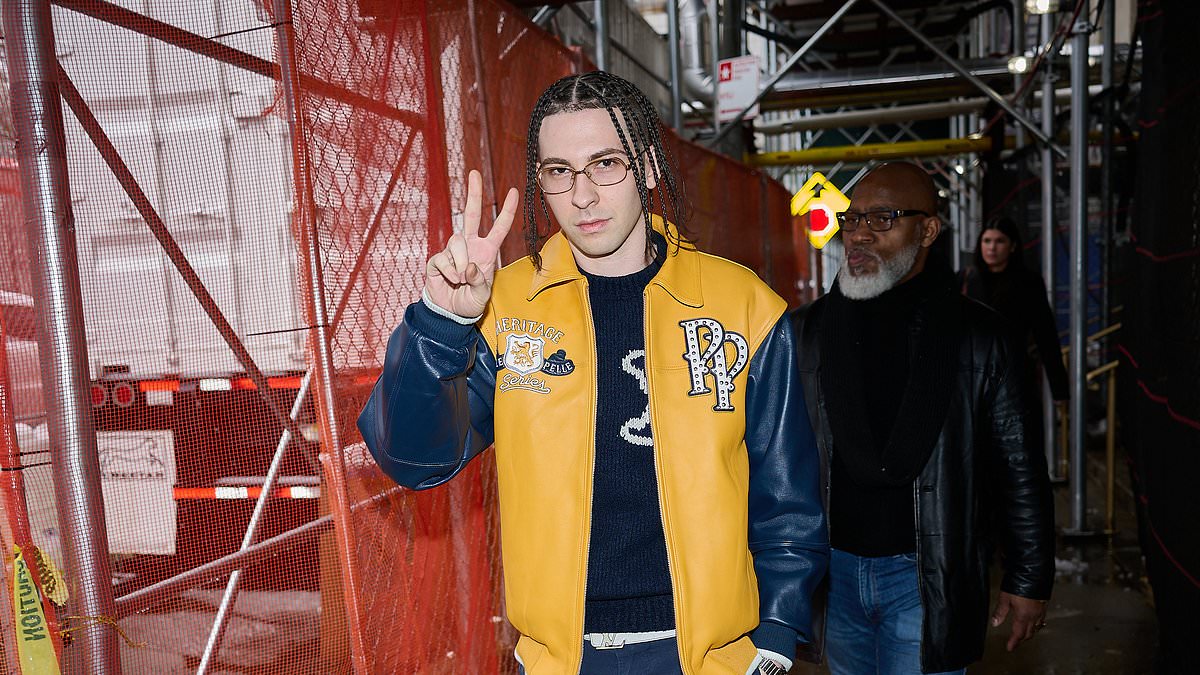 Featured image for "Cyndi Lauper's Son Dex, 26, Bailed Out After N.Y.C. Gun Charges"