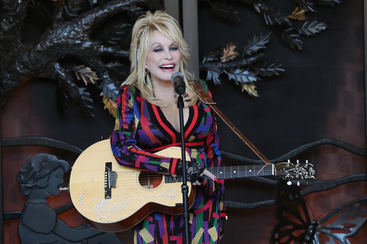 Featured image for "Dolly Parton Addresses Elle King's Grand Ole Opry Performance Controversy"