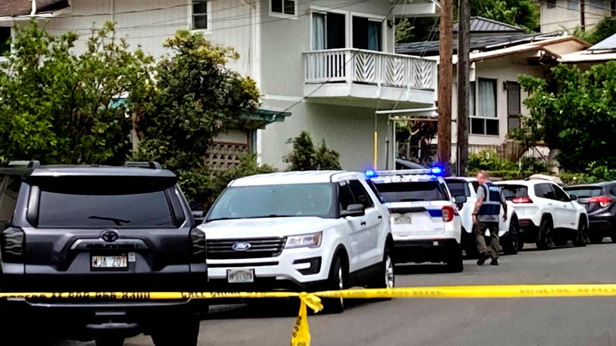 Featured image for "Fatal Stabbing Incident Leaves 5 Dead in Honolulu Home"