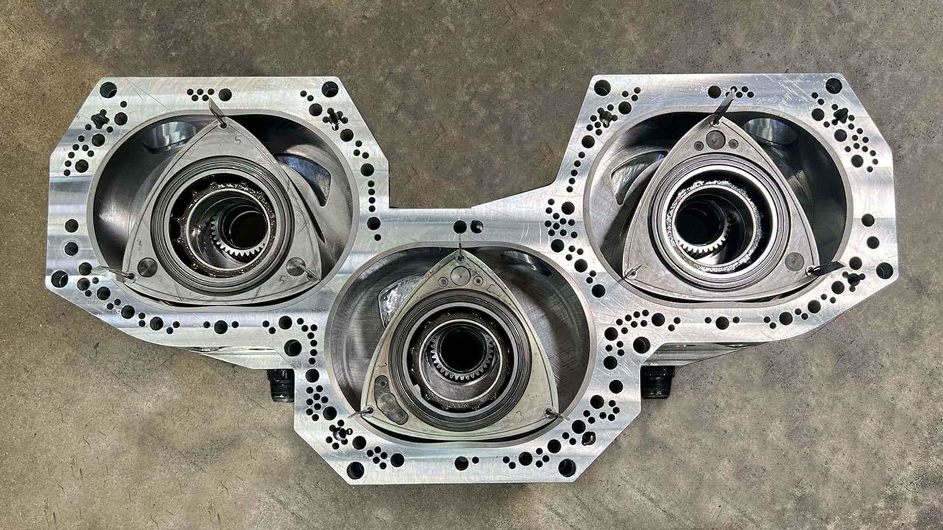 Featured image for 12-Rotor Engine: A Glimpse into a Unique World