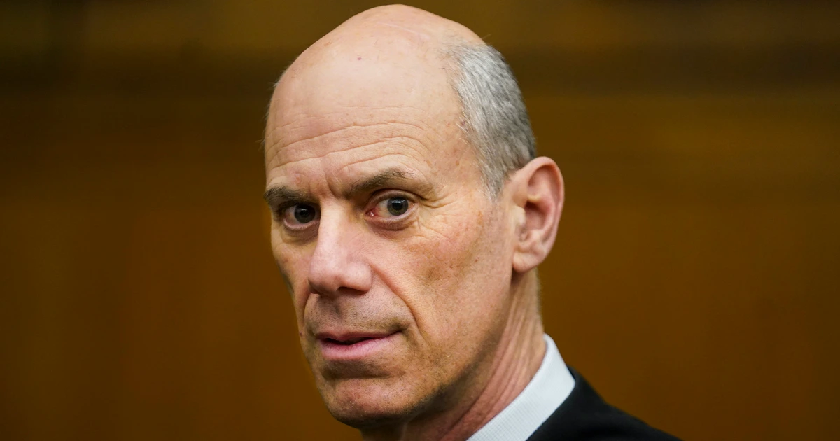 Featured image for Appeals Court Blocks Contempt Proceedings Against Trump Officials in Immigration Cases