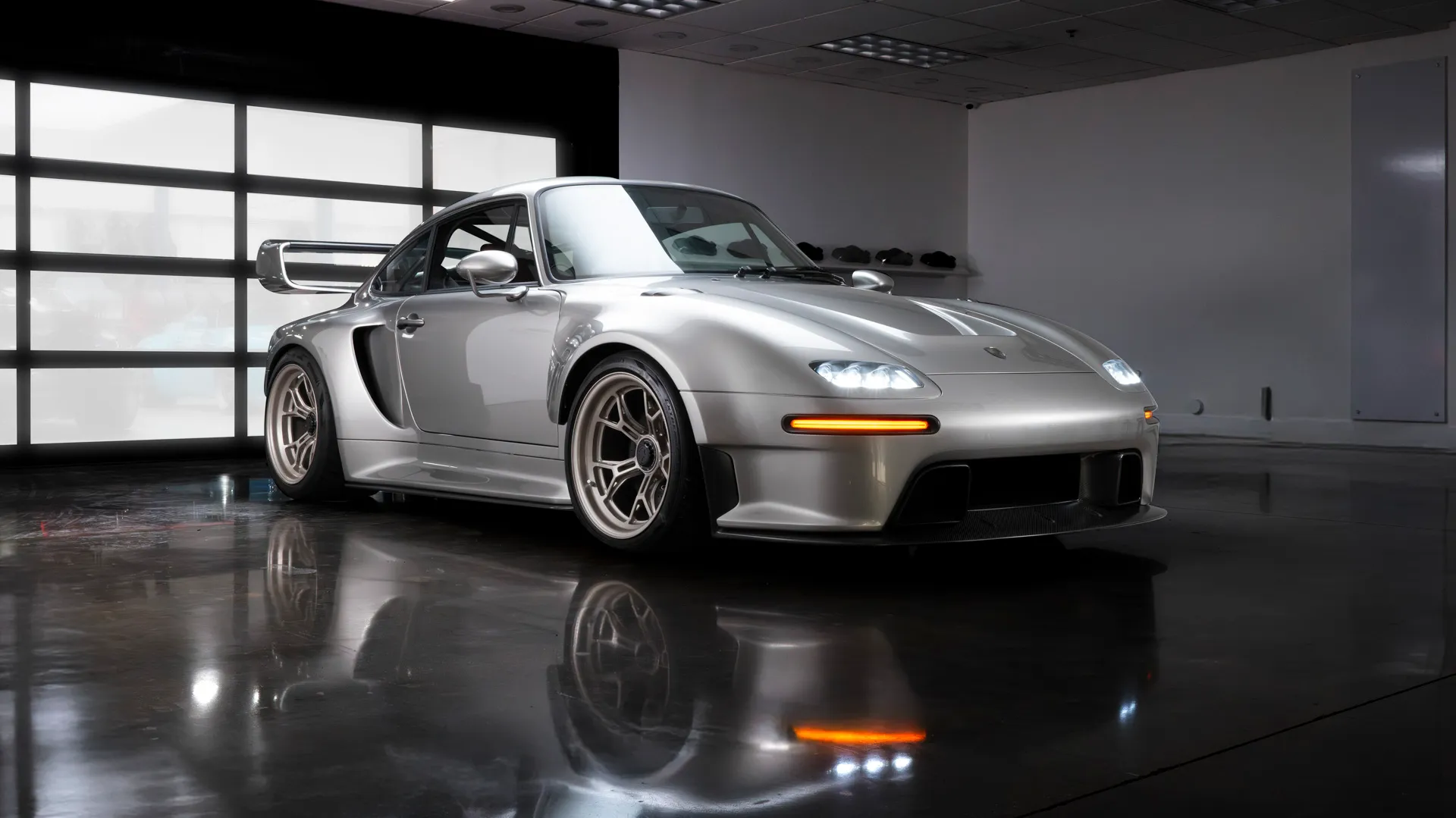 Featured image for Gunther Werks F-26: A 1000 HP Modern Take on the Classic Porsche 911