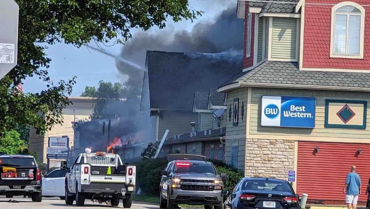 "Massive Blaze Engulfs Clarksville's Best Western Hotel"