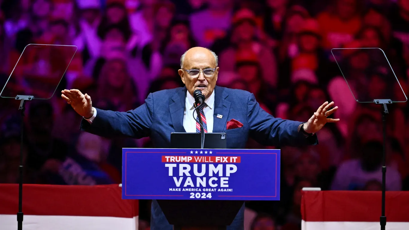 Featured image for Trump to honor Giuliani with Presidential Medal of Freedom