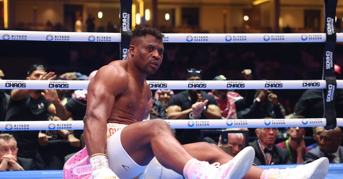 Featured image for "Francis Ngannou's Boxing Skills Criticized After Anthony Joshua Loss"