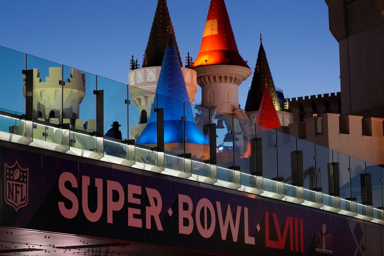 "Vegas Evolution: Tropicana Casino's Demolition Paves Way for A's Ballpark"