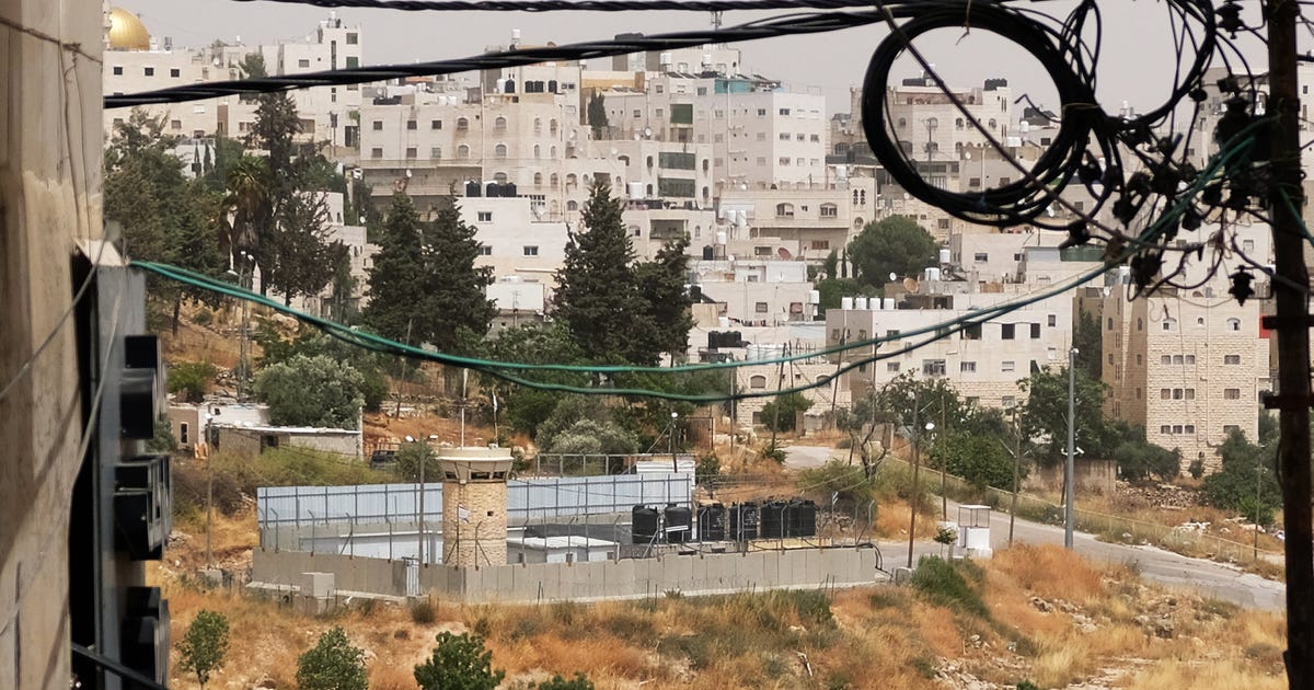 Featured image for "Palestinians in Hebron Face Escalating Violence and Abuses"