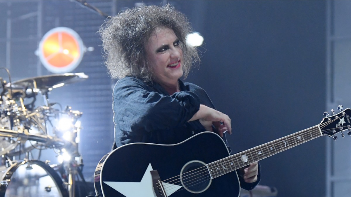 Featured image for The Cure's Robert Smith Takes Action Against Ticket Scalping