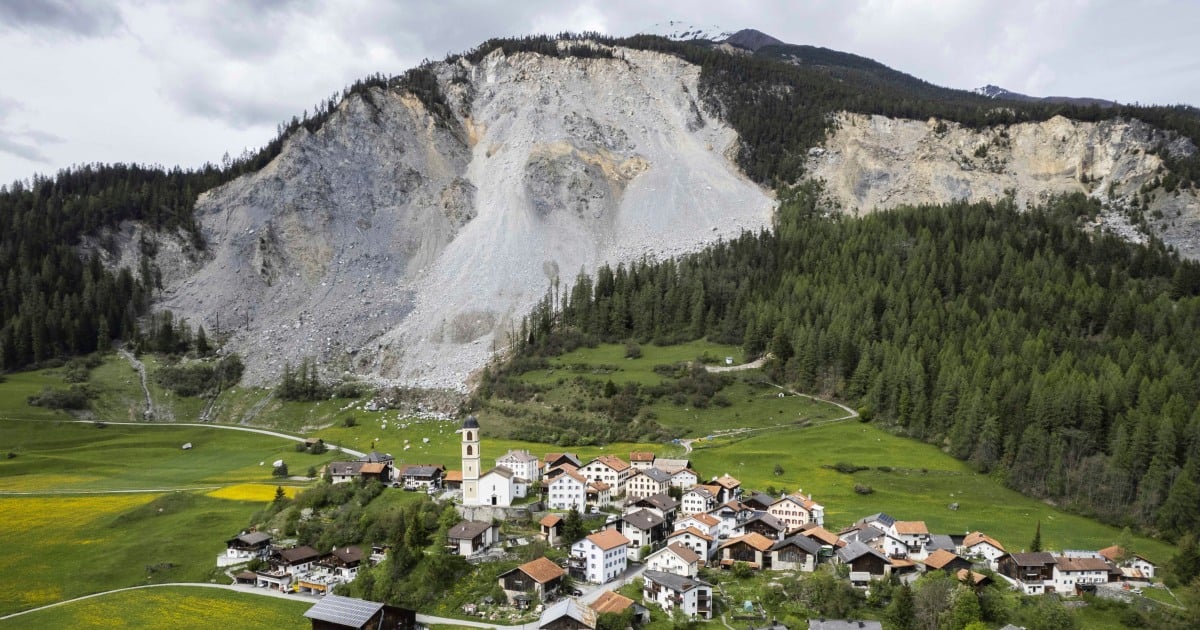 Featured image for Brienz village evacuated due to mountain rockslide threat.