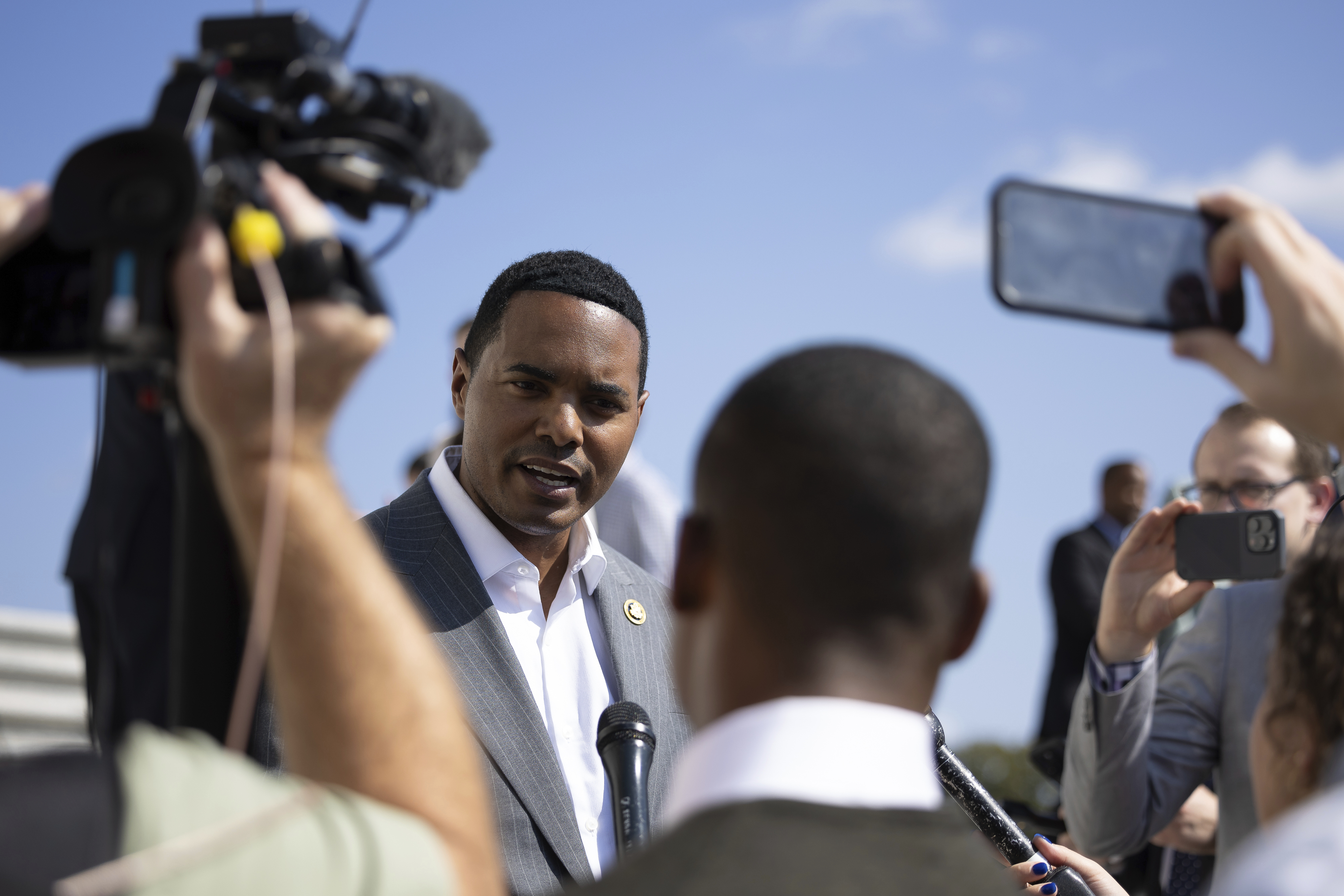 Featured image for Ritchie Torres Criticizes Hochul, Hints at Gubernatorial Ambitions