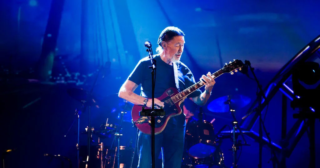 Featured image for Chris Rea, Iconic 'Driving Home for Christmas' Singer, Passes Away at 74
