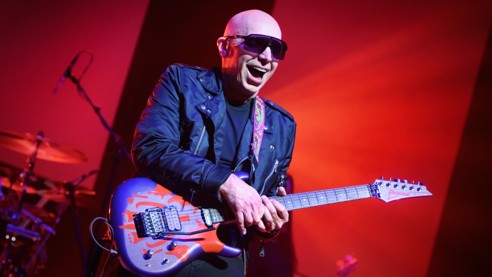 Featured image for Joe Satriani's Intense Van Halen Crash Course for Summer Tour