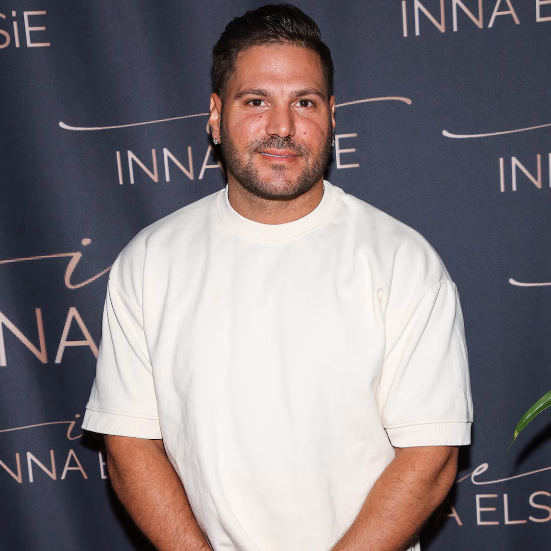 Jersey Shore's Ronnie Ortiz-Magro Drops Life Update in Surprise Appearance