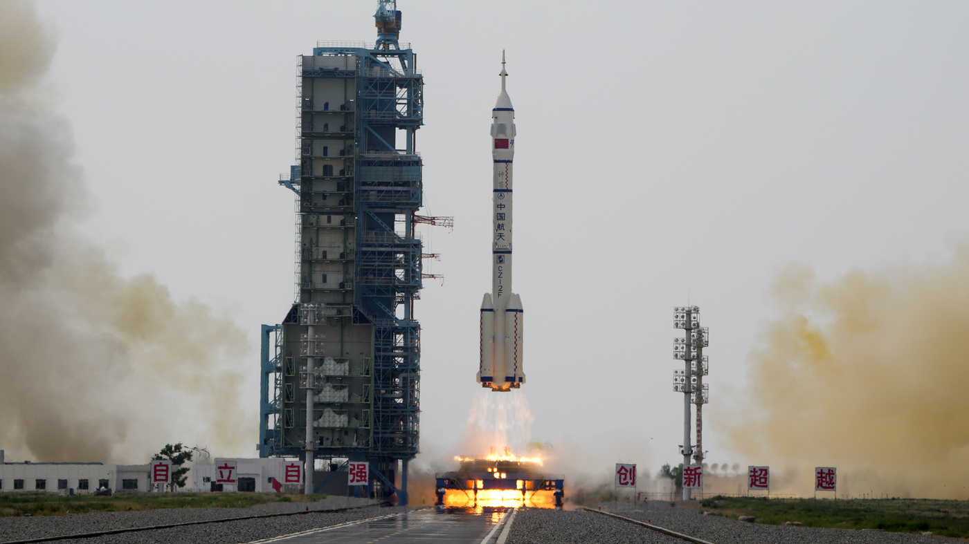 China's Space Ambitions Soar with New Crew and Plans for Moon Landing.